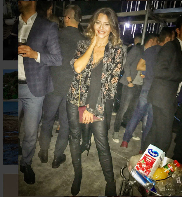GALERIE FOTO INCENDIARĂ! Îţi stă inima când o vezi în costum de baie! Nu e topmodel, ci… E cea mai sexy-doctoriţă!