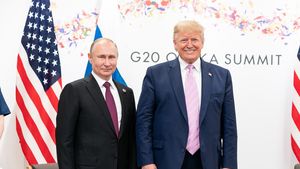 Donald Trump l-a sunat pe Vladimir Putin. Ce i-a zis președintelui Rusiei
