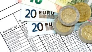 Curs valutar BNR, 30 octombrie. Câți lei costă un euro la sfârșit de săptămână