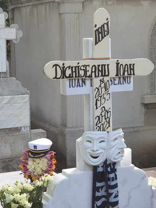 Se împlinesc trei luni de la trecerea în neființă a lui Ion Dichiseanu! Familia și apropiații s-au adunat la mormântul celebrului actor