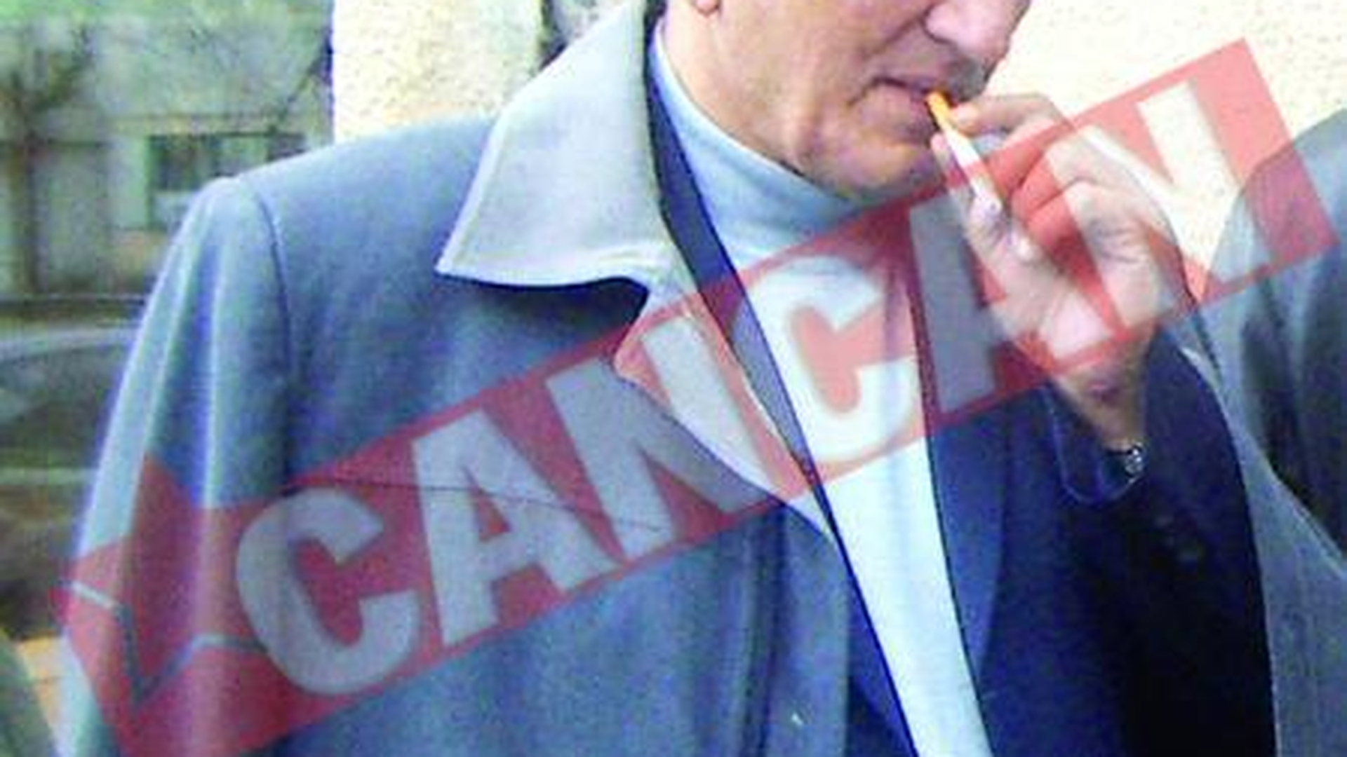 Primari "incaierati" de caini