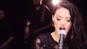 ANTONIA pregăteşte o nouă piesă. Fanii artistei vor fi surprinşi!