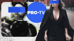 Războiul dintre ”greii” de la Pro TV escaladează! Se aruncă în joc fotografii și acuzații de „abuz”. Cine este frumușelul care pune paie pe foc