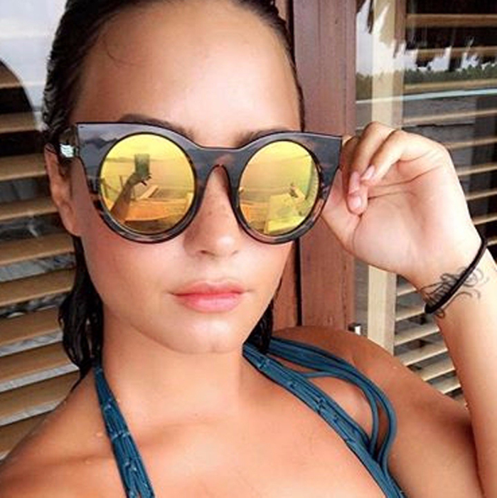 Demi Lovato, spitalizată! Cântăreața a fost găsită inconștientă în casă în urma unei supradoze