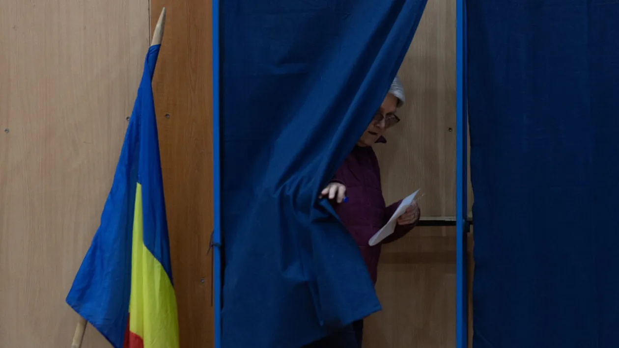 Alegeri prezidențiale 2025. George Simion vs. Nicușor Dan. Ce arată cifrele institutelor de sondare