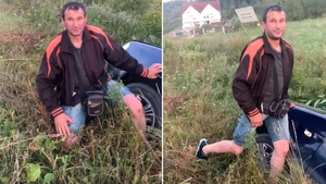 Imagini fabuloase! Cum a răspuns acest șofer beat mangă din Reșița, ajuns cu mașina în șanț, la întrebarea: "Ați băut?!"