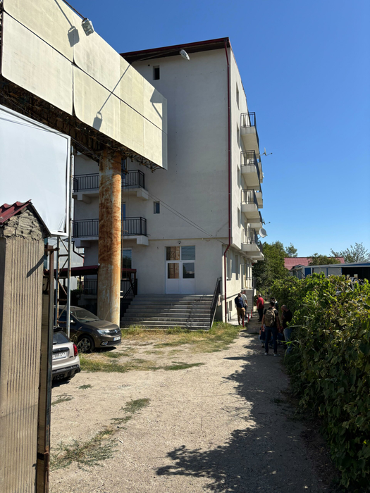 Crimă și sechestrare în Otopeni! Un bărbat a omorât copilul iubitei în bătaie și îl ține cu forța pe al doilea