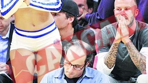Beckham a poftit la fundul unei majorete