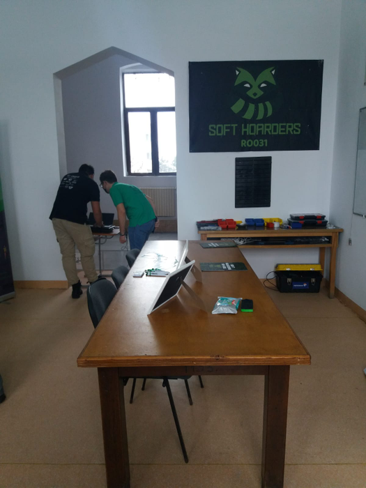 Elevii au avut doar 48 de ore pentru a crea robotul anti-COVID