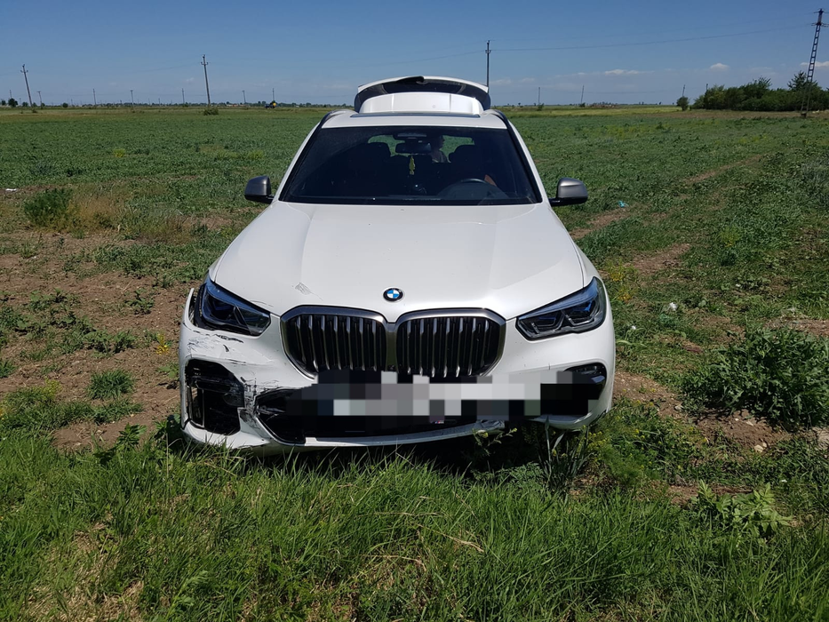 Accident teribil cu 3 mașini în Teleorman! Impactul a fost atât de puternic, încât unul dintre autoturisme s-a răsturnat. Cine sunt victimele