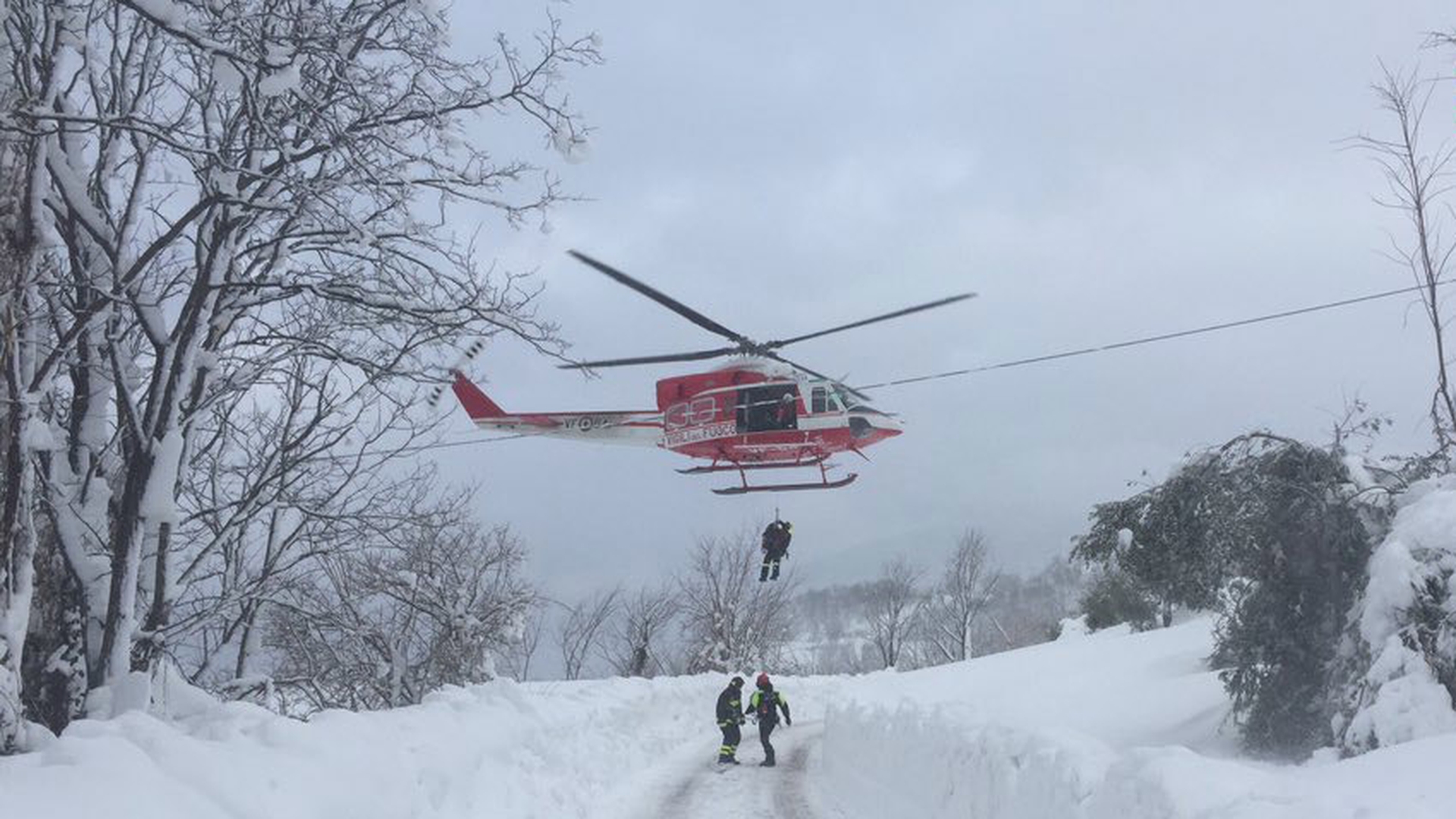 Au fost recuperate toate victimele avalanşei din Italia! Care este bilanţul final
