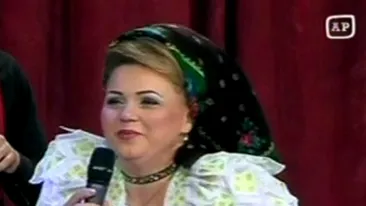 VIDEO Cornelia Rednic vrea sa fie noua bulgaroaica a lui Costi Ionita! Vezi aici cum canta piesa Andrei, care a consacrat-o: Cand in noapte ma trezesc