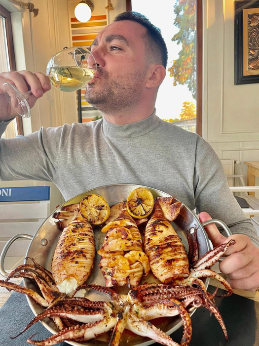 Restaurantul lui Pescobar din Mamaia a fost închis. Paul Nicolau s-a reprofilat