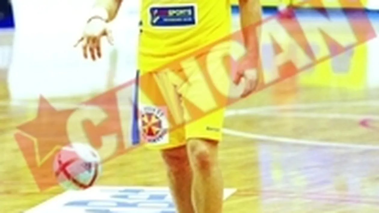 Banul cu fete identice