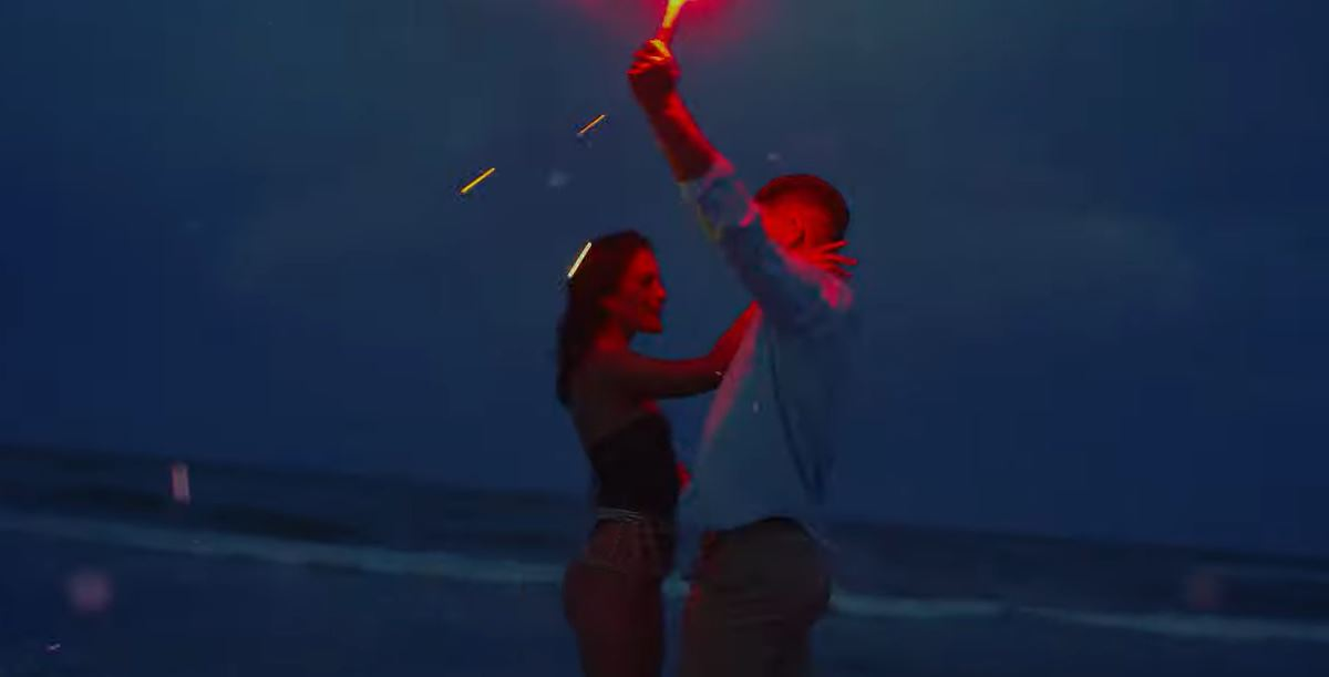 Bogdan Mocanu, atingeri interzise cu o brunetă celebră! Andra Voloş o să înnebunească de gelozie | VIDEO