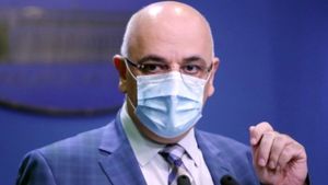 În ianuarie - februarie cazurile ar putea crește iar, avertizează Raed Arafat. Ce recomandă Șeful DSU pentru sărbătorile de iarnă