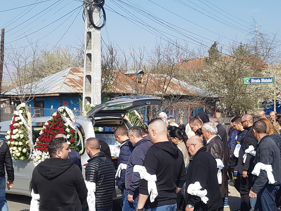 Nicu Maharu a fost condus sâmbătă pe ultimul drum! A fost înmormântat la Ghimbați, județul Giurgiu