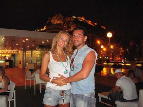 Julia Chelaru și Bogdan Jianu au divorțat în secret, după un mariaj de 17 ani! Vedeta a găsit deja înlocuitor! E cu un alt bărbat în vacanță