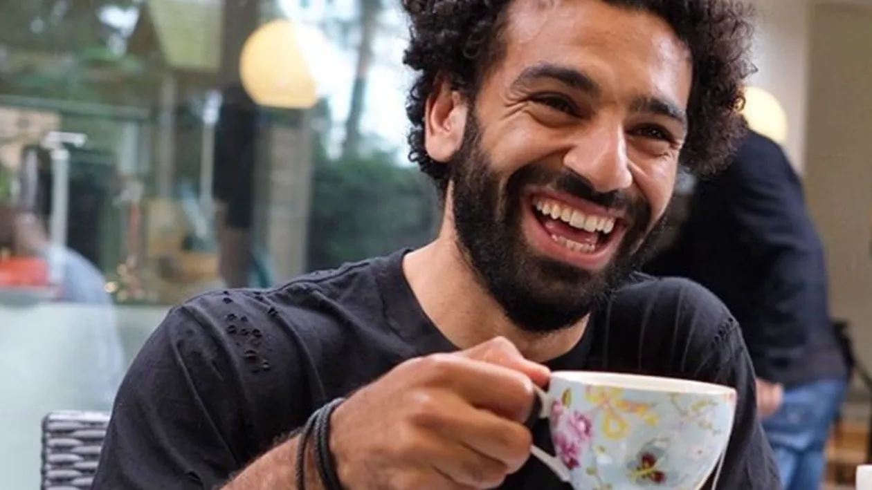 Mo Salah este eroul zilei în Anglia. Cum a salvat un om al străzii din mâinile unor agresori. FOTO