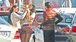 Daniela Crudu se giugiuleste cu cainele