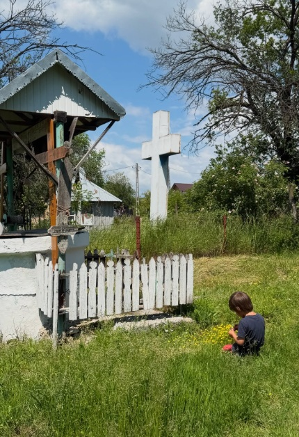 Cum arată acum, în mai, casa de la Șușani a Adelei Popescu și a lui Radu Vâlcan. Imagini emoționante!