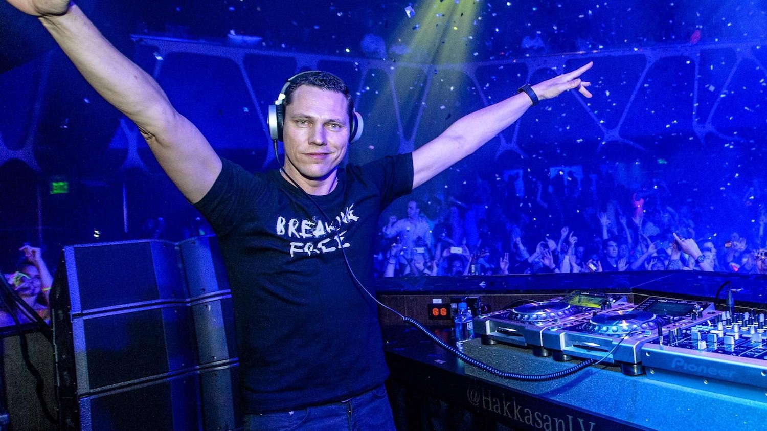 Legendarul Tiesto împlinește astăzi 50 de ani! Artistul este așteptat de fanii din România, în fiecare an, pe scenele de la Untold și Neversea!