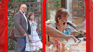 Ce a făcut șefa secției ATI de la ”Spitalul morții”, după ”asaltul” procurorilor. Și-a pregătit apărarea cu ciorba-n față! AVEM IMAGINI TARI