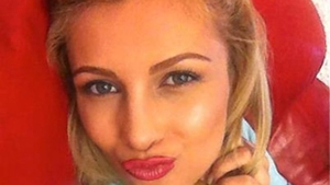 Premiera Cancan.ro. Lora si-a lansat o melodie cu un pusti de 12 ani! Nimeni nu se astepta la o asemenea colaborare