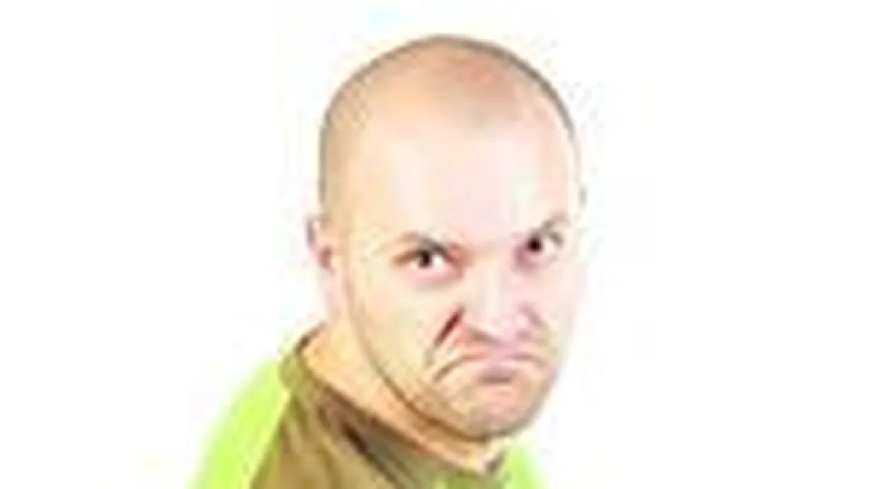 L-a tratat cu flit pe Capatos