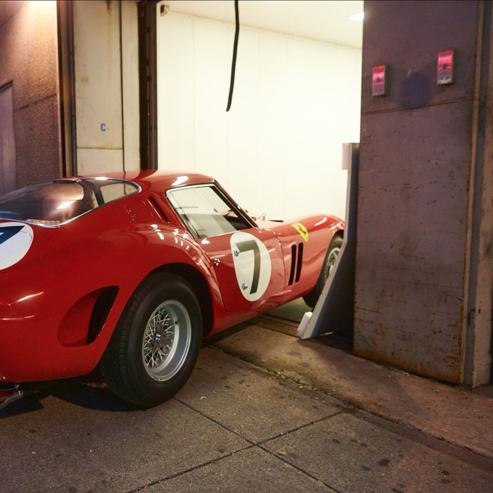 Cum arată cel mai scump Ferrari din lume. A fost vândut acum la New York pentru suma de 51.700.000 dolari