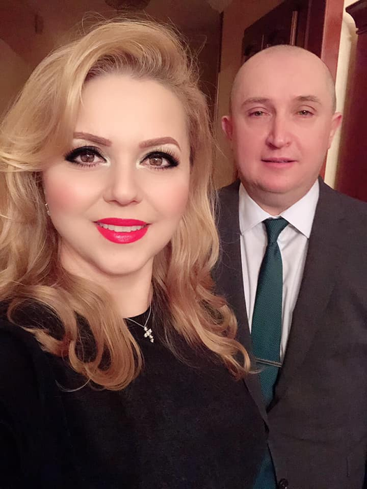 Cornelia și Lupu Rednic, despre viața în sărăcie la mașină de 80.000 €! NU îi recunoști la propria lor nuntă de acum 27 de ani
