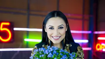 Cum arată, de fapt, în realitate Andra Măruță. Arată diferit față de la televizor