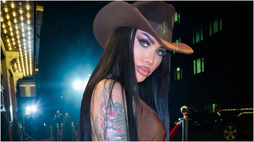 Nattasha Black face bani frumoși din meseria de dominatoare! Câte zile pe lună muncește concurenta Insula Iubirii