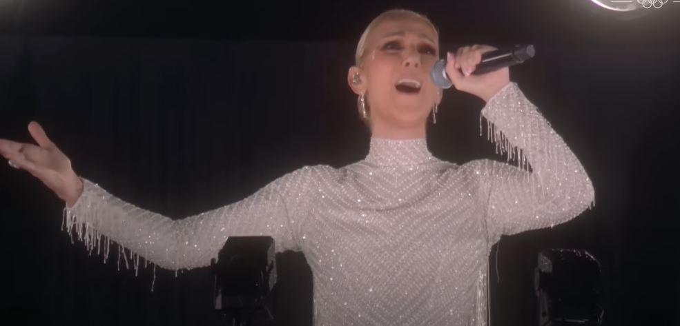 Celine Dion a susținut un moment artistic în deschiderea Jocurilor Olimpice de la Paris 2024 / Sursă: captură video