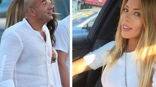 EXCLUSIV. ”Periculoasa” Roxana Nemeş a făcut ravagii sâmbătă seară, la Mamaia! S-a ”năpustit” la LOFT asupra fostului iubit în timp ce era de mână cu actualul... Imediat după uluitoarea scenă din club, cântăreaţa l-a asediat pe Călin Hagima cu SMS-uri, iar CANCAN.ro vă dezvăluie ce conţineau mesajele!
