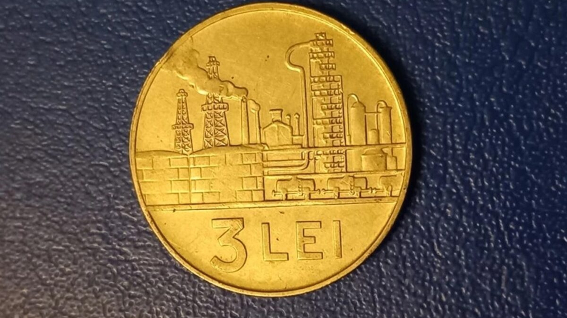 Mai ții minte cea mai ciudată monedă de pe vremea lui Ceaușescu, de 3 lei? Suma uriașă cu care se vinde acum, în 2026