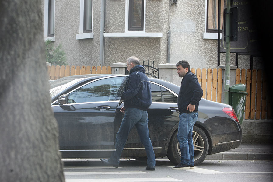 Cum l-a umilit Gigi Becali pe Ionut Lutu, in mijlocul Capitalei! “Da-te jos din masina mea!”