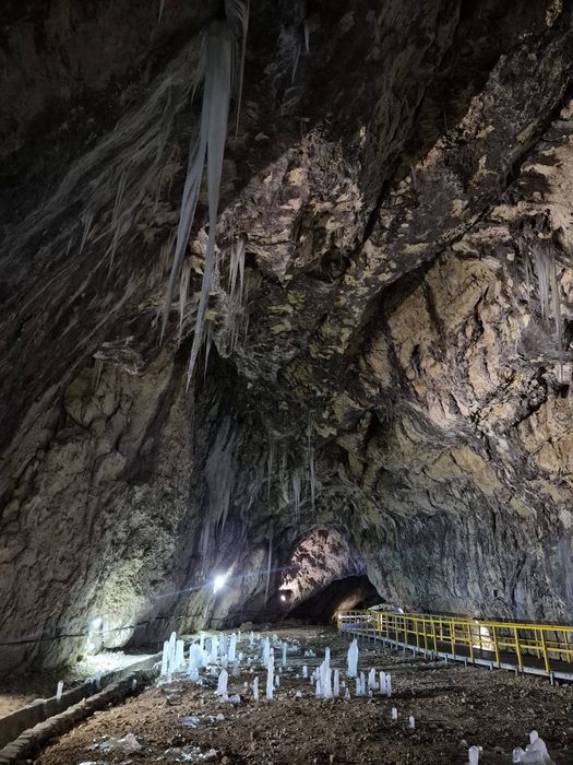 Sursa foto: Facebook Peştera Ialomiţei - Bucegi