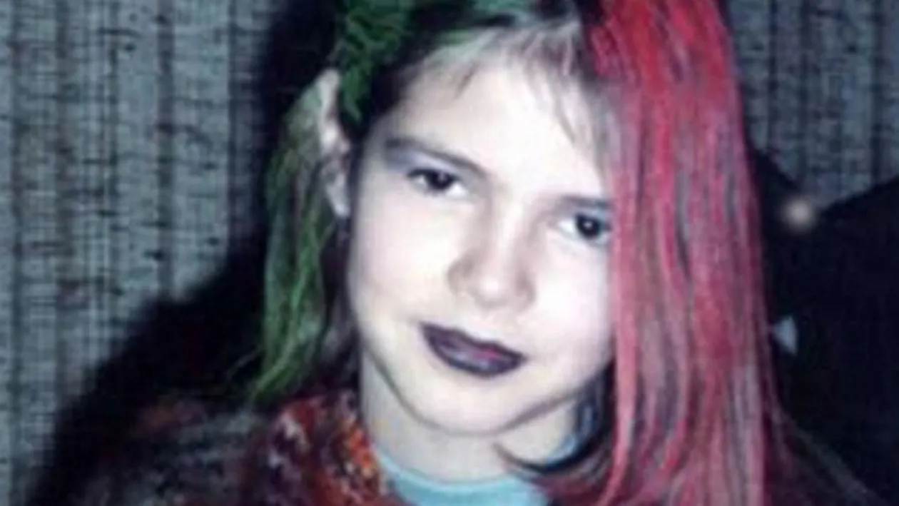 Asa arăta in copilărie una dintre cele mai dorite femei din lume! Acum e un top model de succes si are milioane de dolari in cont