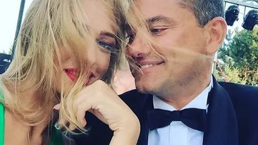 Iubita lui CRISTIAN BOUREANU, cu sânii şi lenjeria intimă la vedere! A „scăpat“ poza în care se vede tot pe Internet