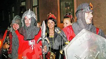 Serban Huidu, cavaler medieval cu ochelari