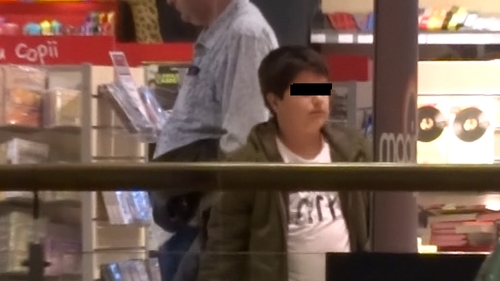 Asemanarea e izbitoare! Lucian Mandruta si-a pus fiul cel mare cu... burta pe carte!
