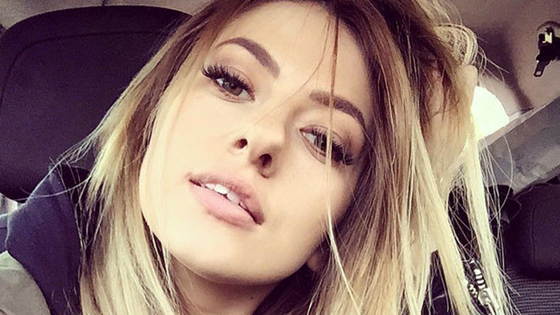 Lidia Buble le-a arata tuturor unde a fost cu Razvan Simion! Totul s-a intamplat inainte de Craciun
