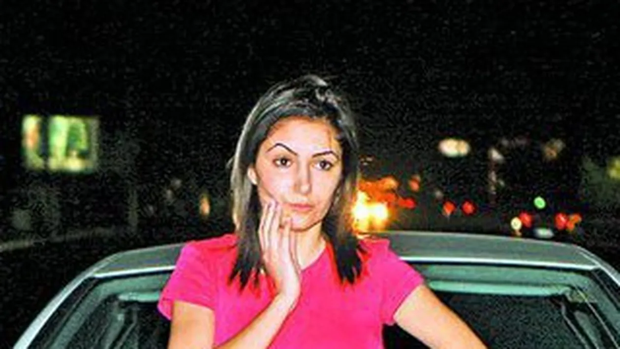 Sexy-braileanca, in razboi cu un salon de masaj erotic: Ii dau pe mana politiei!