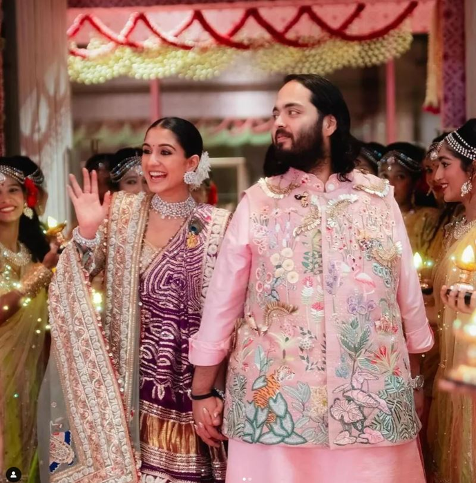 Anant Ambani, fiul celui mai bogat om din lume, s-a căsătorit cu Radhika Merchant/ sursă foto: Instagram