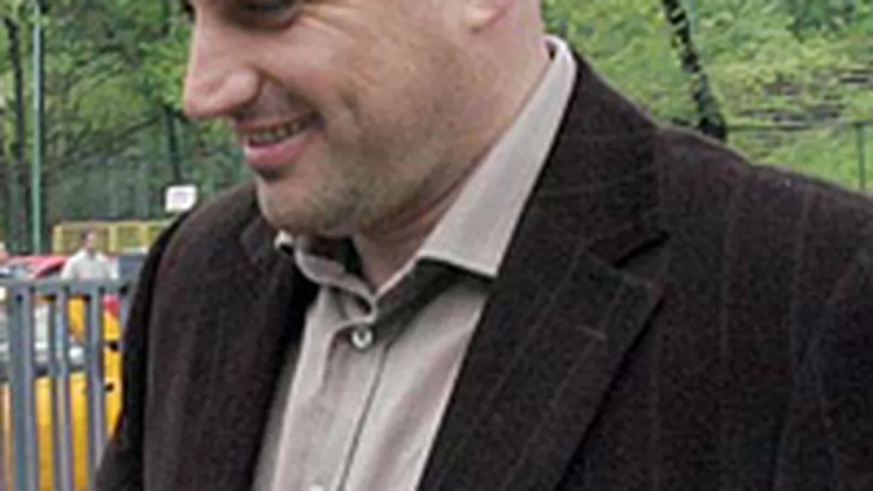 Interlopi de telenovela: fostul iubit al Roxanei Ilie a ajuns dupa gratii cu sotia si amantul ei!