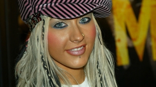 Christina Aguilera, printesa prostului gust! Vezi aici cateva dintre cele mai urate tinute purtate de artista