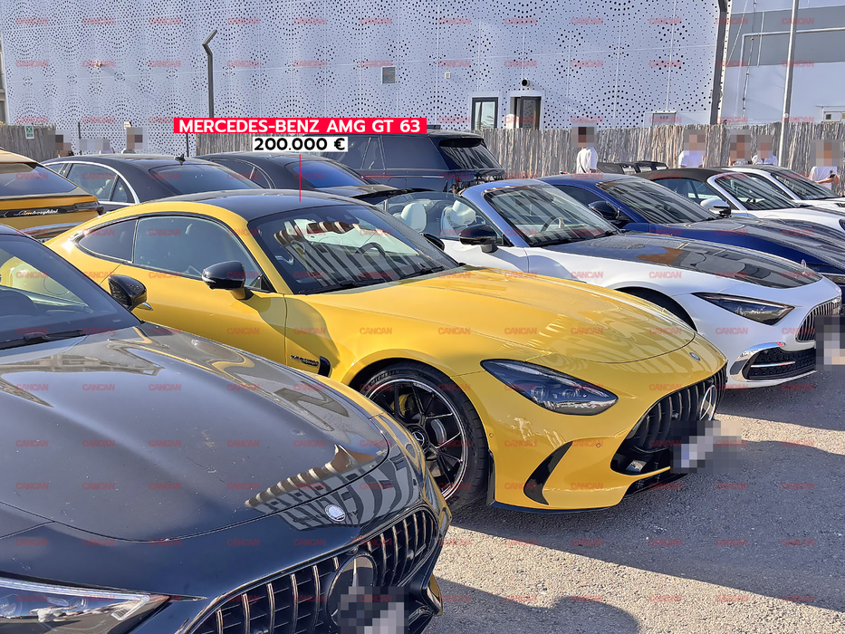 Mașini de 7.600.000 € în parcarea LOFT-ului! Nu mai aveai loc să arunci un ac: Rolls-Royce-uri, Maybach-uri, Ferrari-uri și Porsche-uri