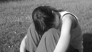 Povestea tristă a fetei care îi trimitea SMS-uri tatălui decedat, în fiecare zi. Ce s-a întâmplat după fix 4 ani