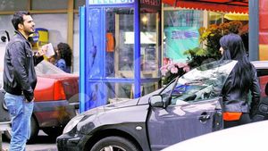 Dragoste cu pipeta! Novanc o "pivoteaza" pe Ella de opt luni